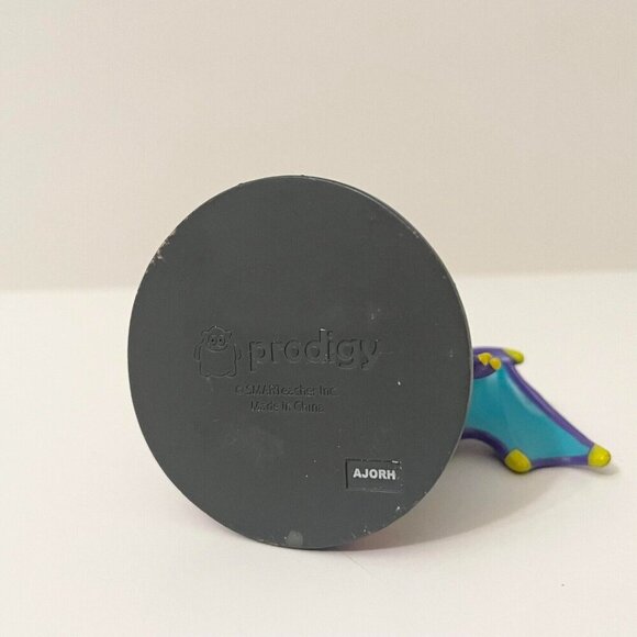 Prodigy Eclipse Vinyl Figure SMARTeacher Epic Dragons Series No code Or Box - Picture 9 of 16